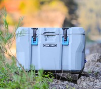 Lifetime Premium Kühlbox Campingbox Cooler 52 Liter inkl. Tragegriffen und Flaschenöffner