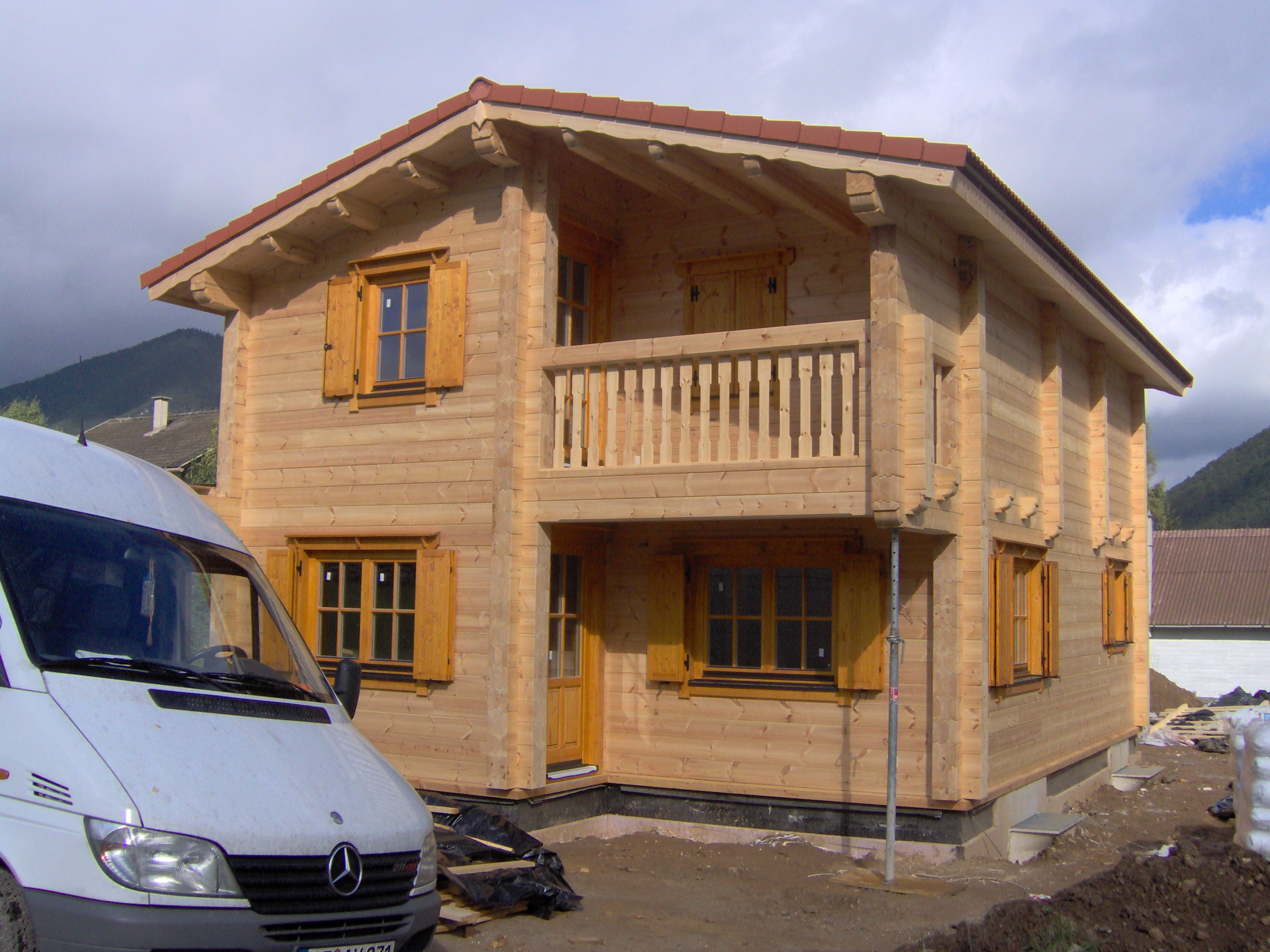 Wir_bauen_Ihr_Traumhaus_und_Blockhaus_aus_Holz